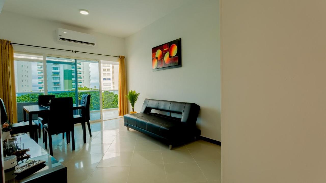 Poseidon Lake Apartments Cartagena Exterior photo